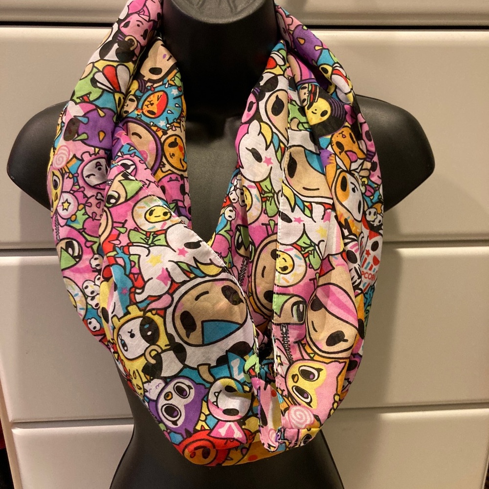 Tokidoki lightweight spring scarf